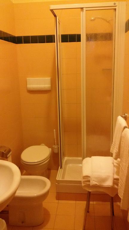 Hotel Quattro Strade 加巴纳特·米拉尼斯 外观 照片